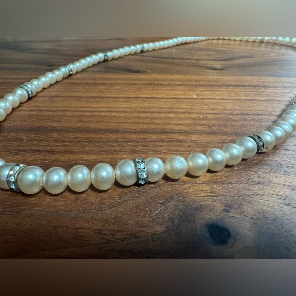 Vintage Costume Jewelry- Faux Pearl Bead Necklace with Sparkling Accents